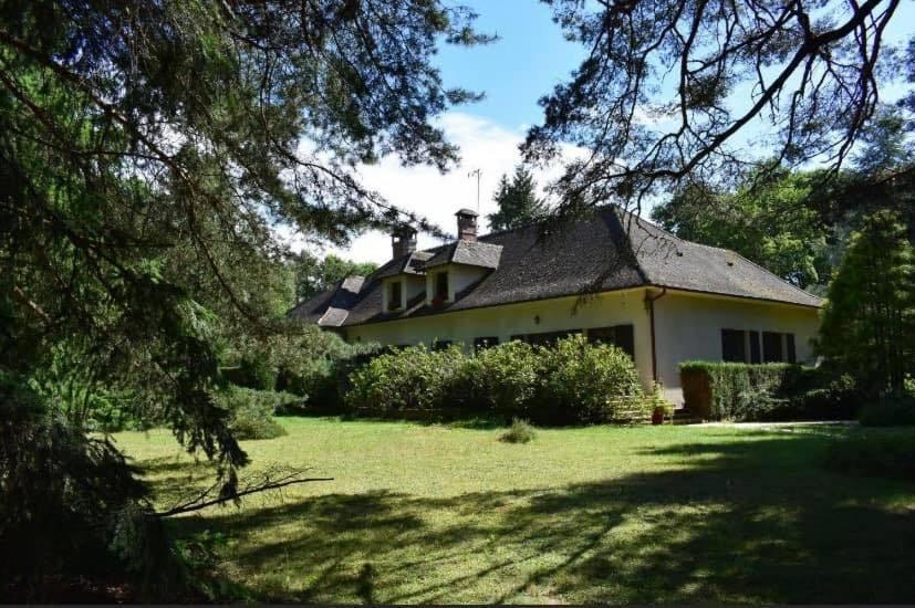 Les Genebruyeres - L'Histoire D'Un Reve Bed & Breakfast โอบิญี-ซูร์-แนร์ ภายนอก รูปภาพ
